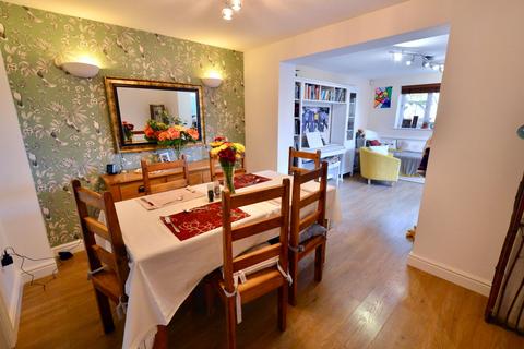 5 Beach Close, Evesham, WR11 1GH