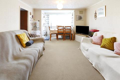 Flat 16, Winchester Court Woolwich Road, Belvedere, DA17 5EQ