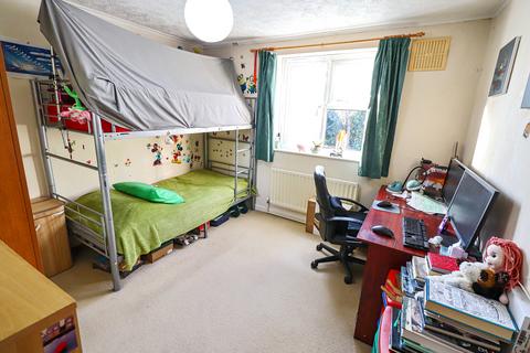 Flat 16, Winchester Court Woolwich Road, Belvedere, DA17 5EQ