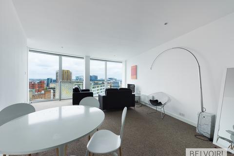 2 bedroom flat to rent - Rotunda, 150 New Street, Birmingham, B2