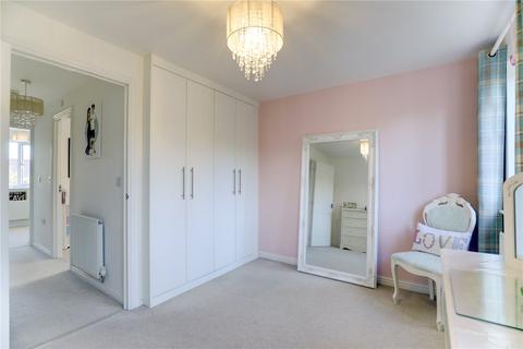3 bedroom semi-detached house for sale - 45 Sandhole Crescent, Telford, Shropshire
