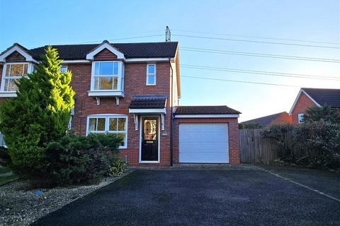 2 bedroom semi-detached house to rent, Cornfield Croft, Sutton Coldfield, West Midlands, B76