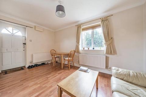 18 Balmoral Way, Basingstoke, RG22 4YB