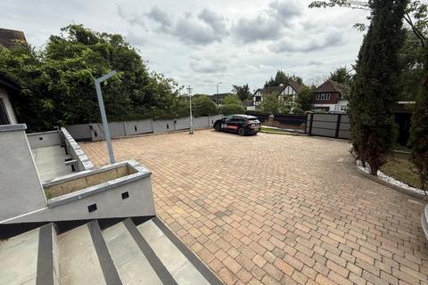 undefined, Beech Hill Avenue, Hadley Wood