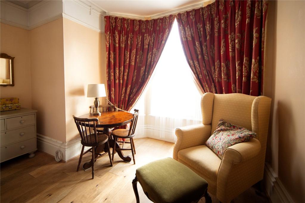 Snug/Sitting Room