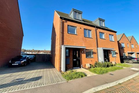 8 All Saints Close, Luton, LU3 1FA
