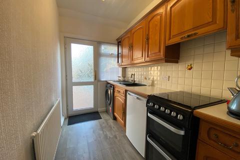 3 bedroom semi-detached house for sale - Middlewich Street, Crewe