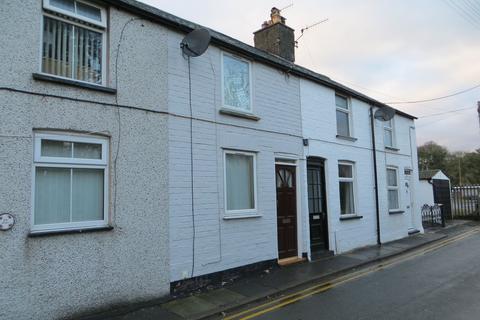 2 bedroom terraced house to rent, Castle Street, Bala