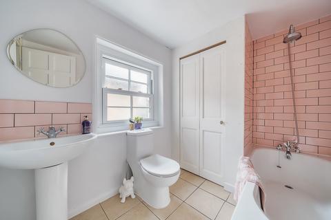 14 Eashing Lane, Godalming, GU7 2JZ