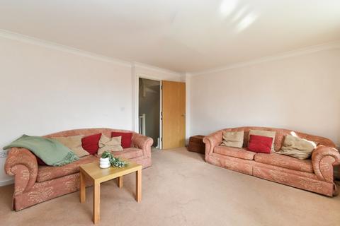 4 bedroom semi-detached house to rent, Horn Pie Road, Three Score, Norwich, NR5