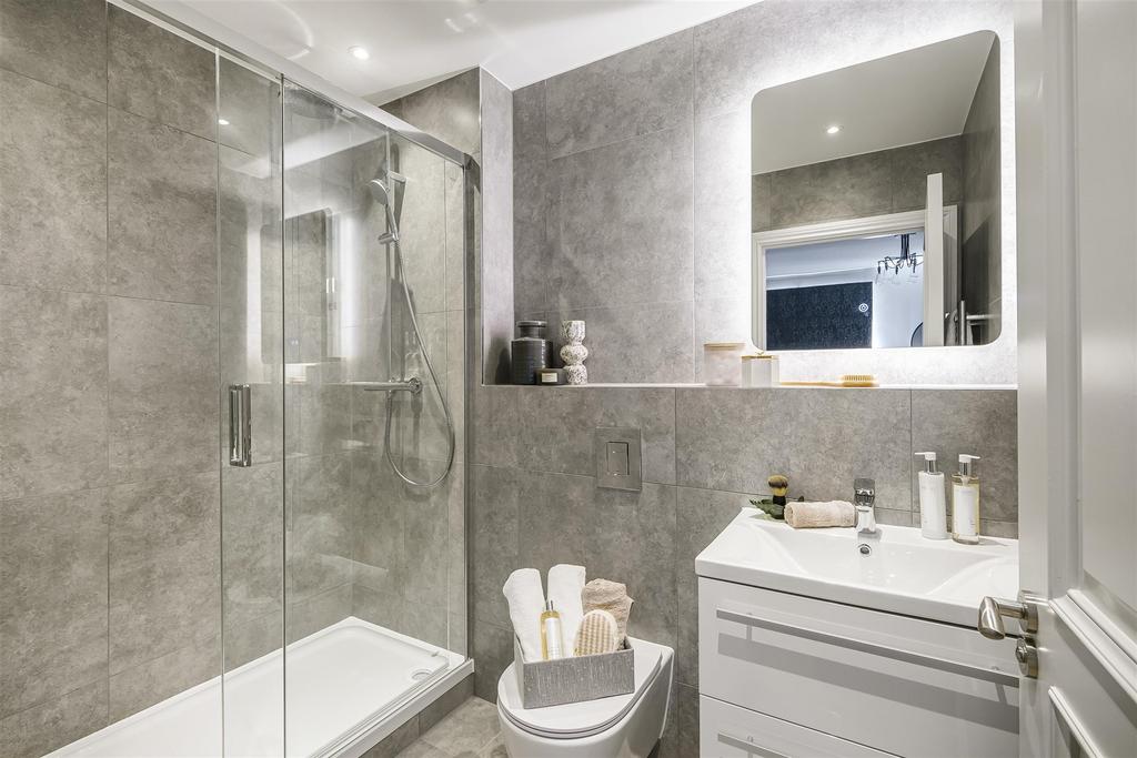 Show Home Shower Room