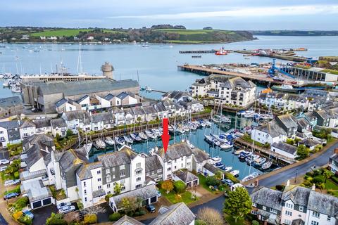 4 bedroom terraced house for sale, St. Smithwick Way, Falmouth, Cornwall