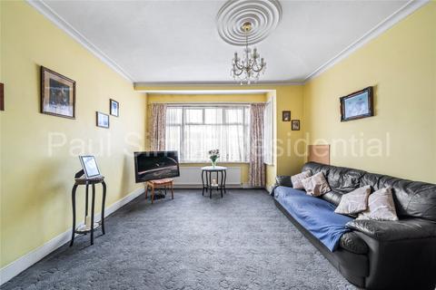 19 Sandringham Road, London, N22 6RB