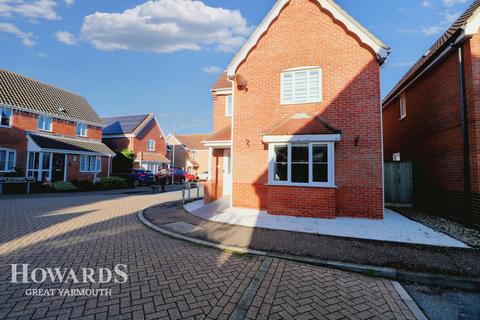 3 bedroom detached house for sale, Covent Garden Road, Caister-on-Sea