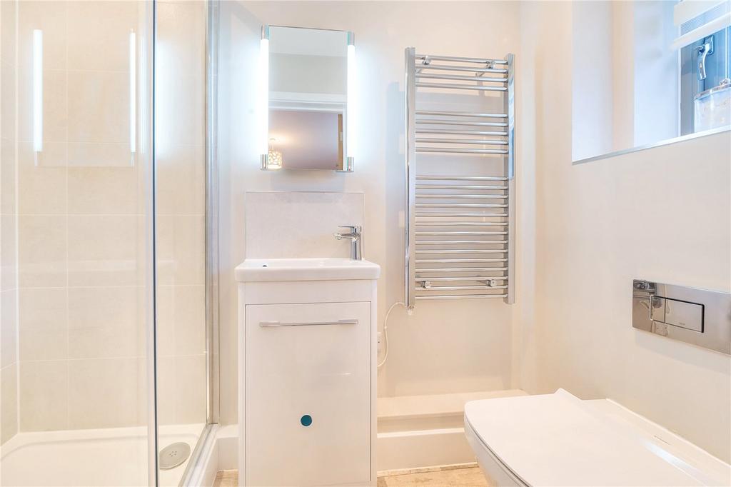 En Suite Shower Room