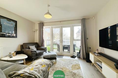 2 bedroom end of terrace house for sale - Fenney Street, Salford, M7
