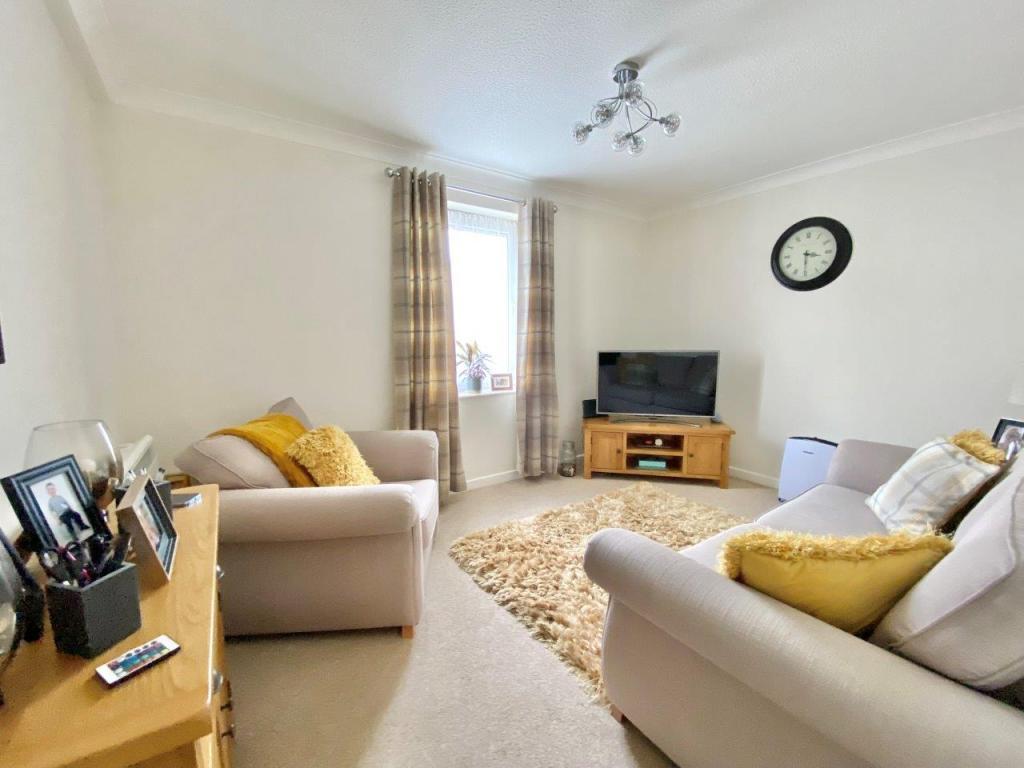 Kilworthy, Westhill Road, Torquay 1 bed apartment £700 pcm (£162 pw)