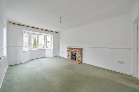 2 bedroom end of terrace house to rent, Longtree Close, Tetbury, Glos, GL8