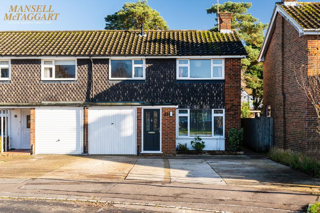 Fir Tree Way, Hassocks, BN6 5 bed semidetached house for sale £650,000