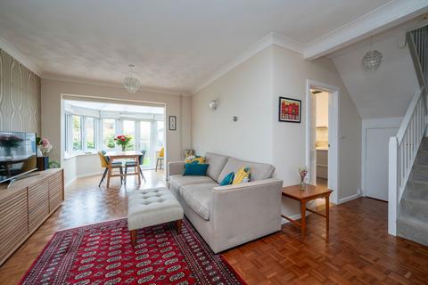 24 Cherry Tree Close, Billingshurst, RH14 9NG