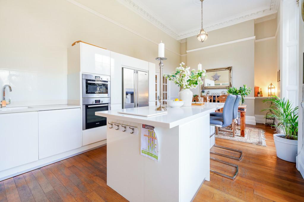 Kitchen/Dining Area