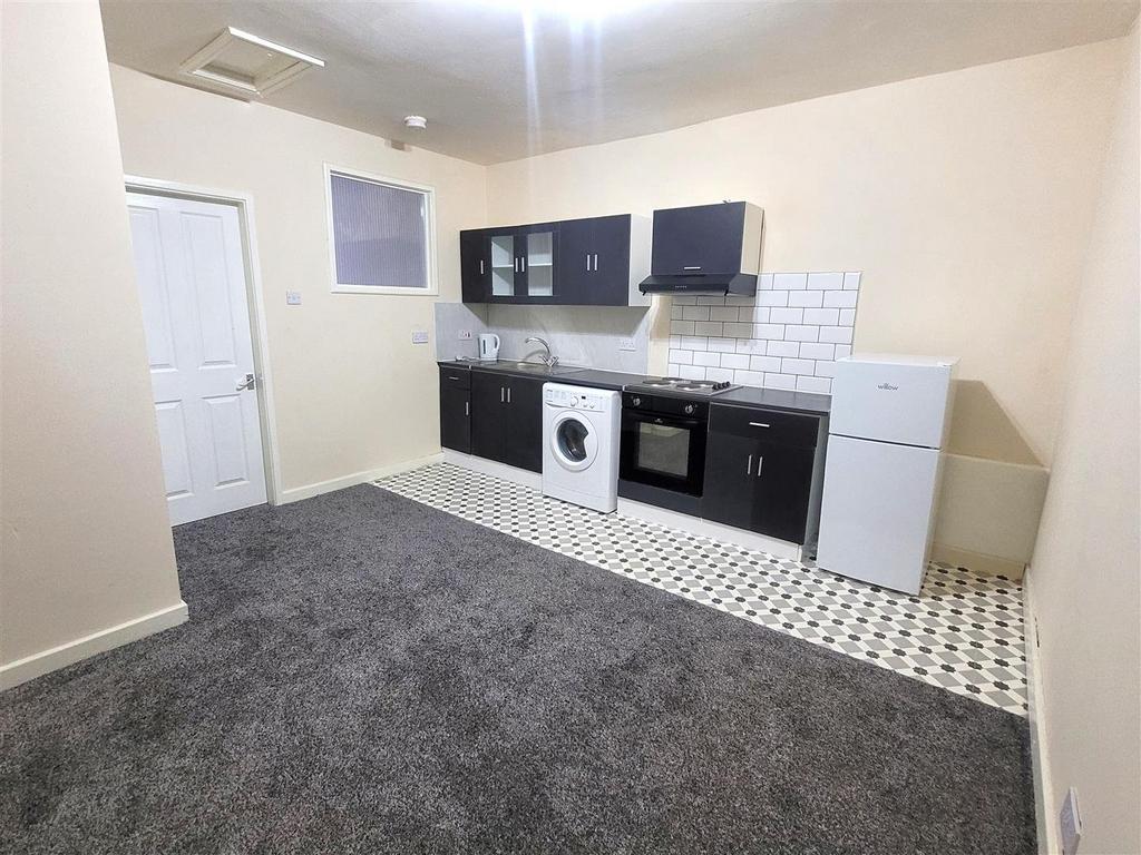 Station Road, Erdington, Birmingham... 1 bed flat £675 pcm (£156 pw)