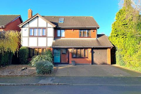 5 bedroom detached house to rent - Millcroft Road, Sutton Coldfield, West Midlands, B74