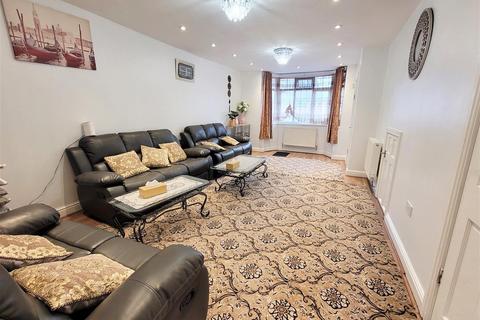 5 bedroom end of terrace house to rent - Dyas Avenue, Birmingham, West Midlands, B42