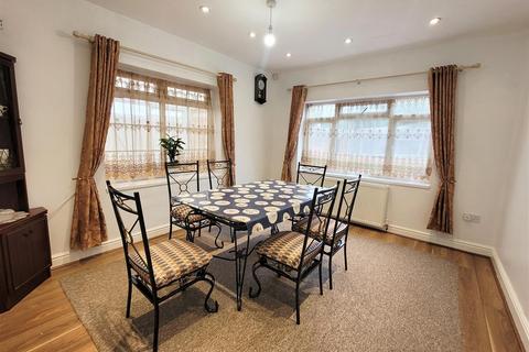 5 bedroom end of terrace house to rent - Dyas Avenue, Birmingham, West Midlands, B42