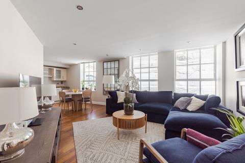 2 bedroom apartment to rent, Harlequin Court, Covent Garden WC2