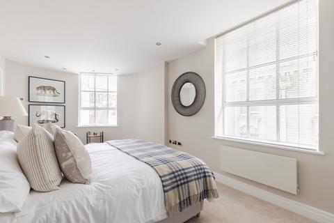 2 bedroom apartment to rent, Harlequin Court, Covent Garden WC2