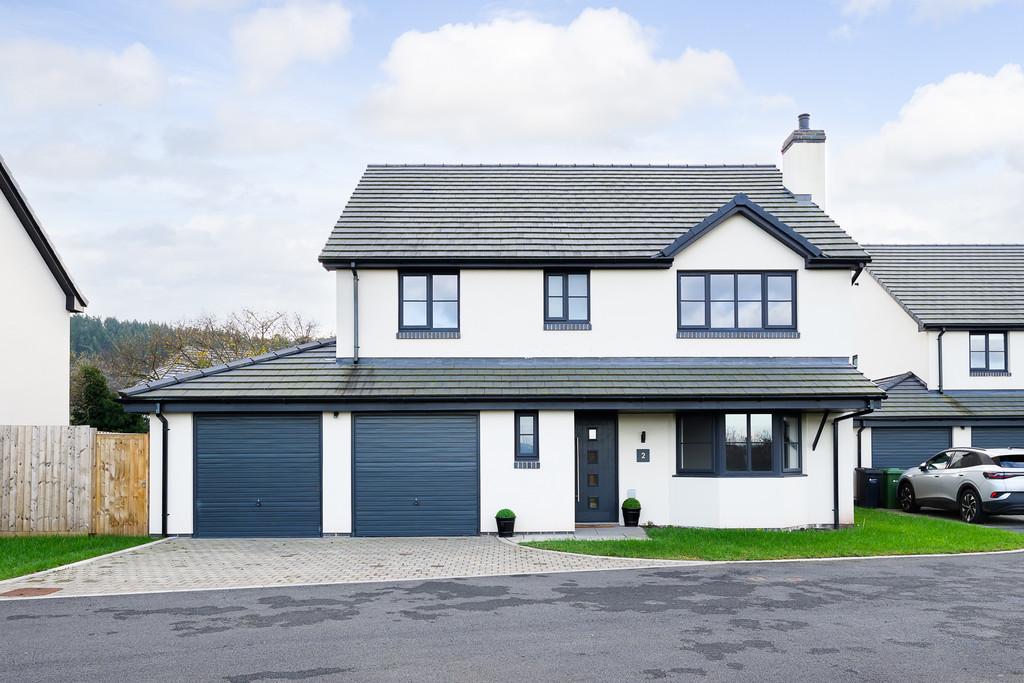 Twickenham Close, Hildersley 4 bed detached house for sale £575,000