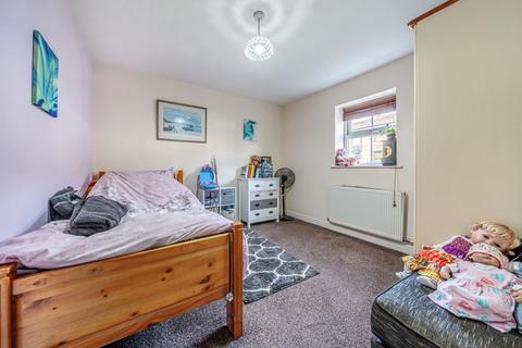 1 bedroom flat for sale - Rialto Court, Rodley, Leeds, West Yorkshire, UK, LS13