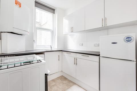 2 bedroom flat to rent, Theatre Street, London