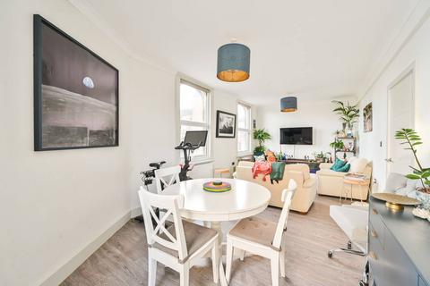 2 bedroom flat for sale, Catesby Street, Elephant and Castle, London, SE17