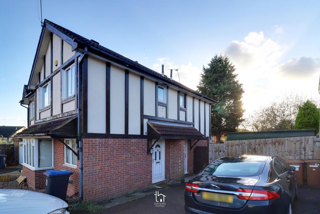 Windsor Avenue, Groby 2 bed semidetached house £750 pcm (£173 pw)