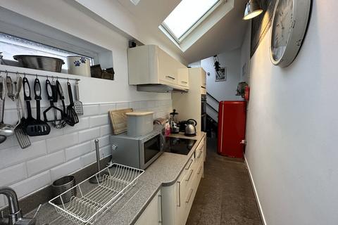 2 bedroom terraced house for sale, New Street, Caernarfon, LL55