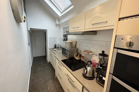 2 bedroom terraced house for sale, New Street, Caernarfon, LL55
