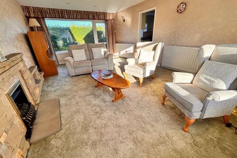 39 Dunchurch Crescent, Sutton Coldfield, B73 6QW