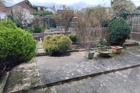 2b Montem Road, New Malden, KT3 3QW