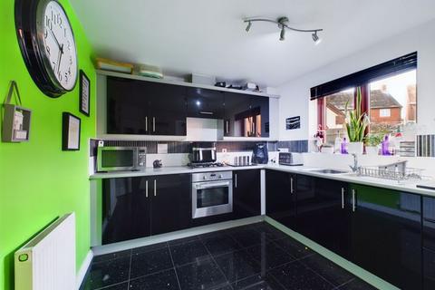 4 bedroom detached house for sale - Yewtree Moor, Telford TF4