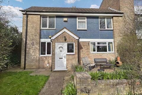3 bedroom end of terrace house for sale, Towan Close, Hull, HU7