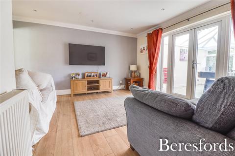 11 The Chase, Ingrave, Brentwood, CM13 3QT