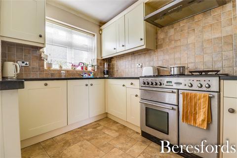 11 The Chase, Ingrave, Brentwood, CM13 3QT