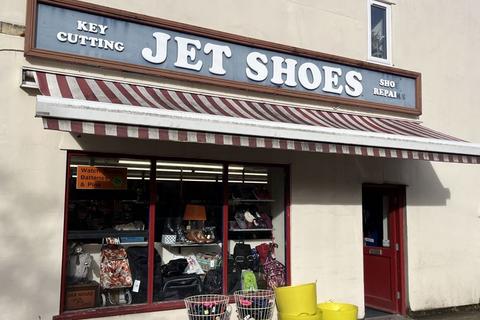 Property to rent, Shoe Repair/Key Cutting/Shoe Sale Business in Clevedon Town Centre
