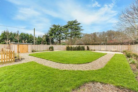 3 bedroom apartment for sale, Kingswood Lane, Warlingham, Surrey, CR6 9FG