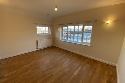 4 bedroom detached house to rent - Helshaw Lodge, Warrant Road, Stoke Heath, Market Drayton, TF9 2JP