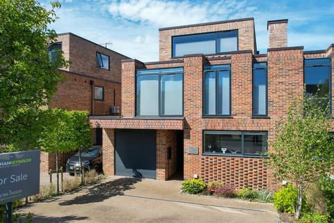 5 bedroom townhouse for sale, St. Marys Road, Stratford-Upon-Avon