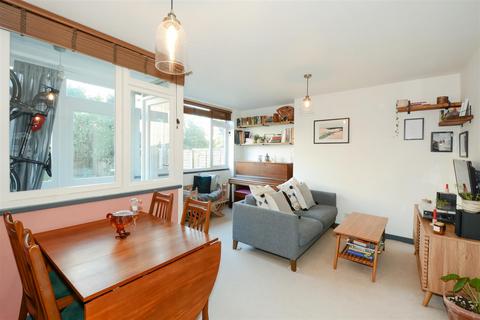 18 Hereford Street, London, E2 6EX
