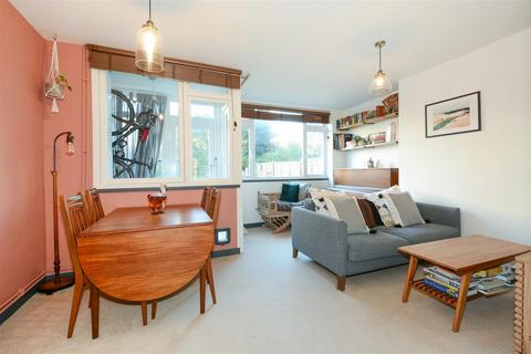 18 Hereford Street, London, E2 6EX